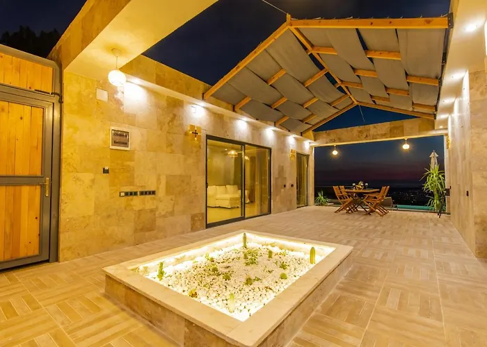 Miss Kalkan Uezuemlue Villa