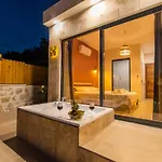 Miss Kalkan Uezuemlue Villa